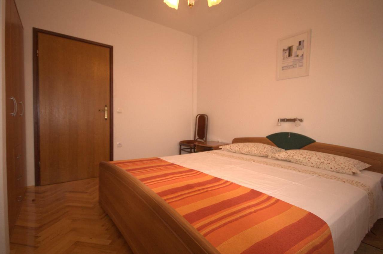 Apartments Cvelic Milovcic Malinska Eksteriør billede