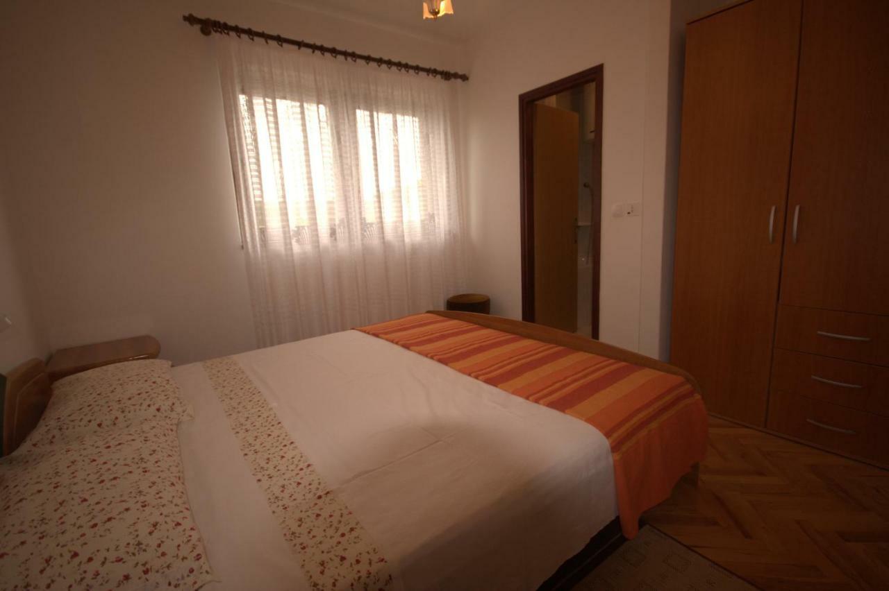 Apartments Cvelic Milovcic Malinska Eksteriør billede
