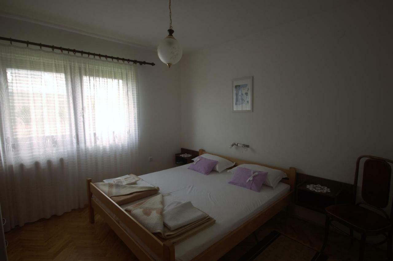 Apartments Cvelic Milovcic Malinska Eksteriør billede